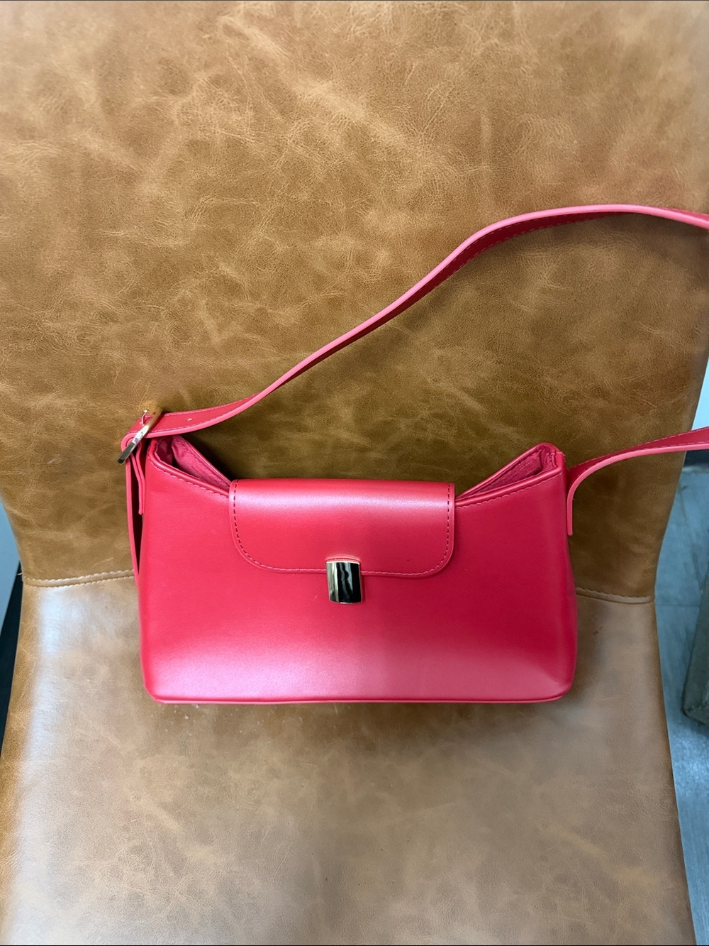 Red Shoulder Bag Like New